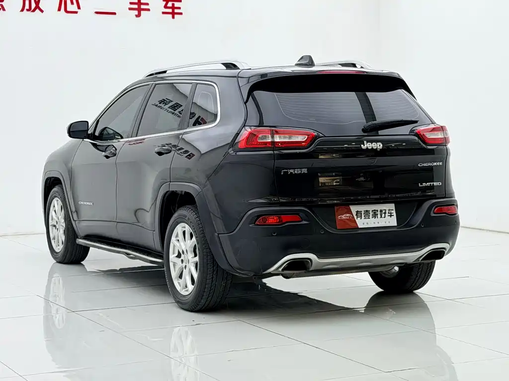 Freedom Light 2017 2.4L Leading Edition