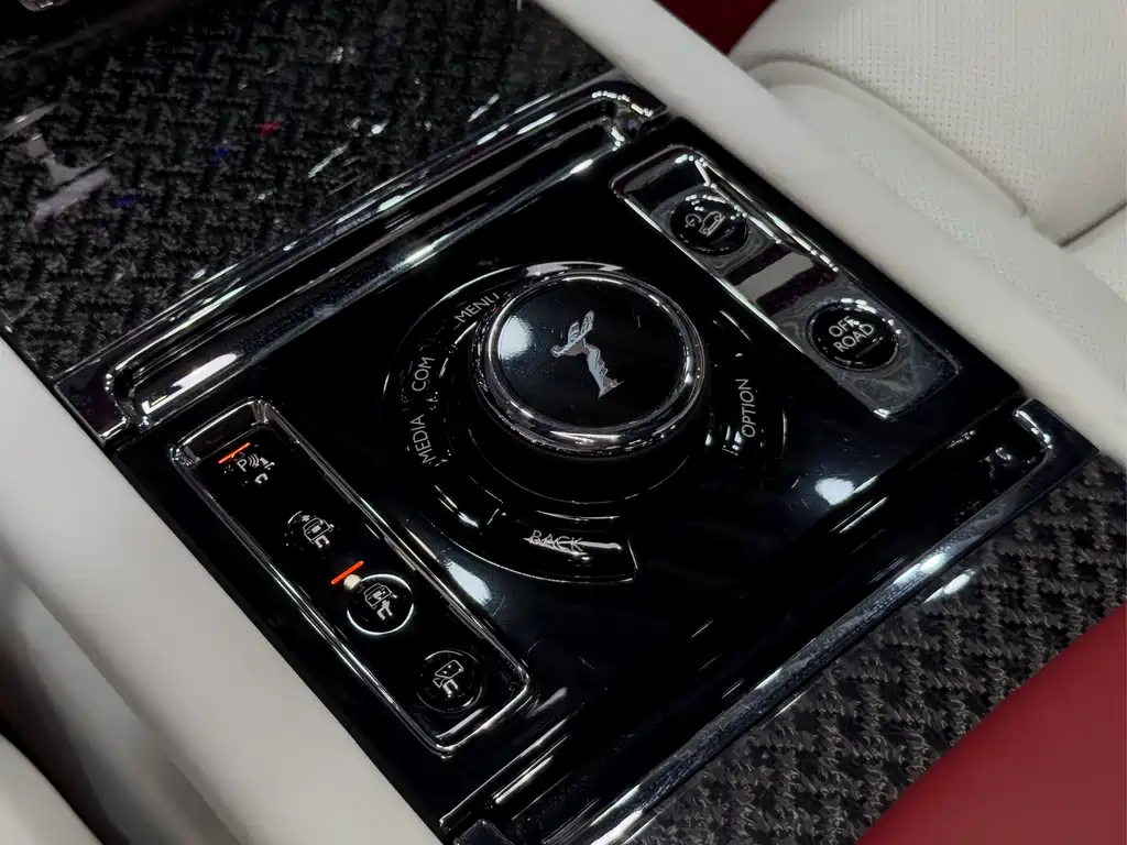 Cullinan 2018 4-seater Edition