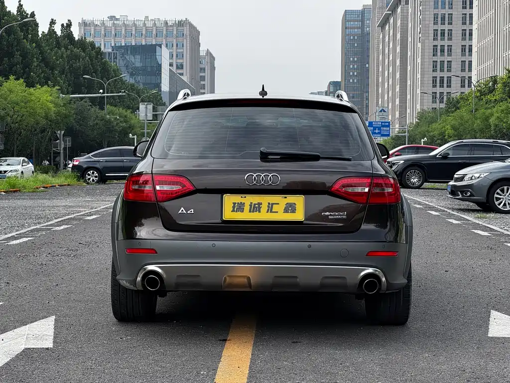 Audi A4 Import 2014 40 TFSI allroad quattro plus edition