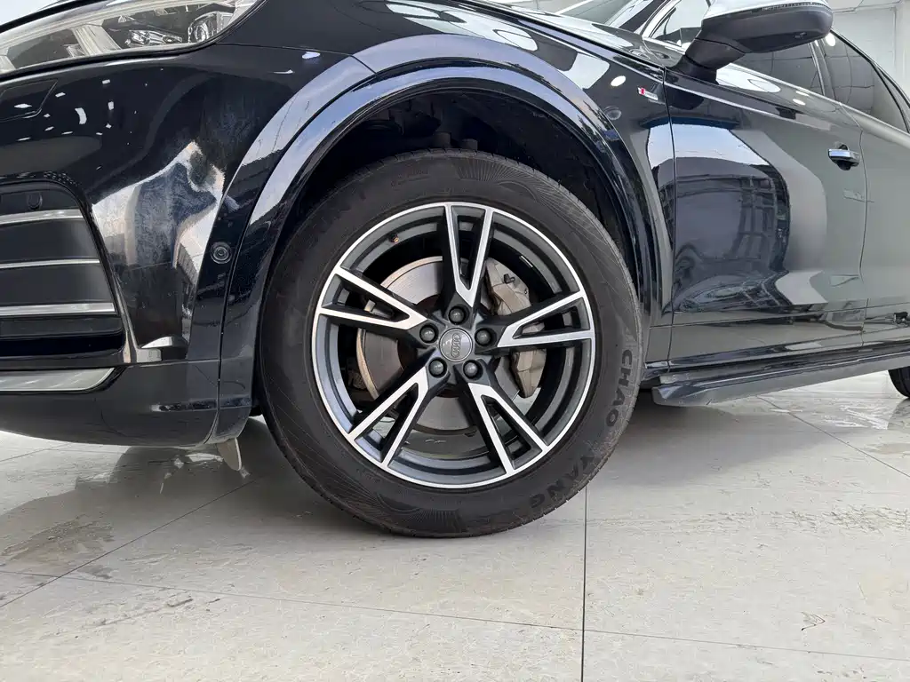 Audi Q5L 2020 45 TFSI Prestige Fashion Edition