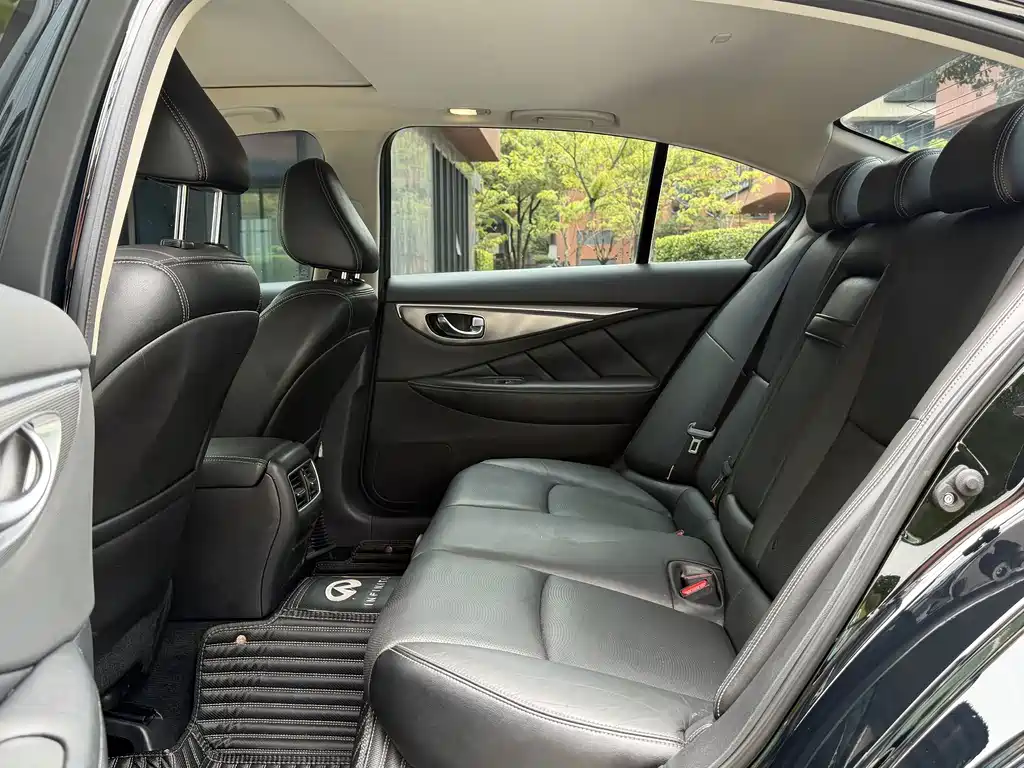 Infiniti Q50L 2018 2.0T Elegance Edition National VI