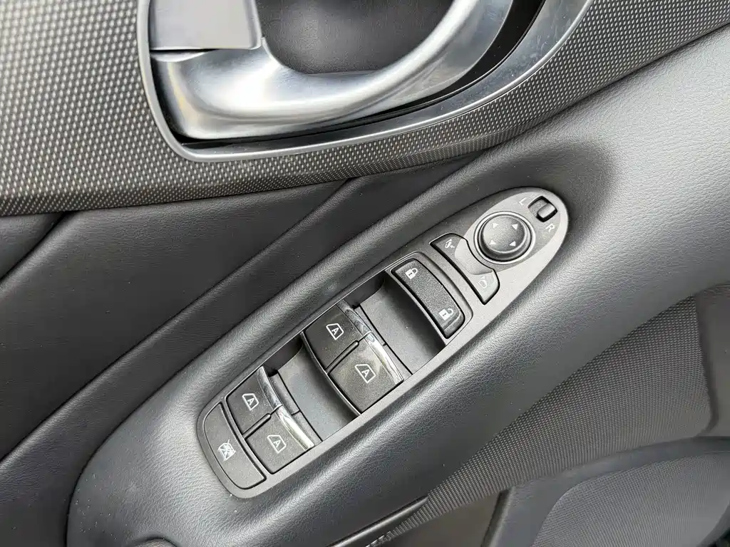 Infiniti Q50L 2018 2.0T Elegance Edition National VI