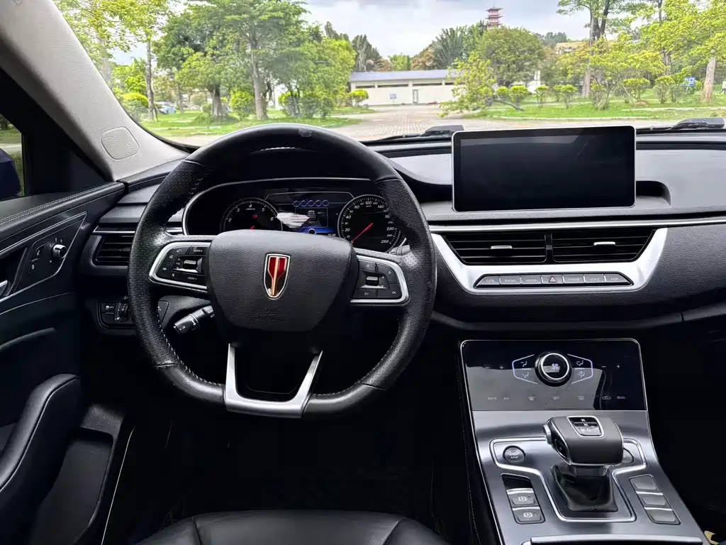 Hongqi H5 2022 Classic Edition Refurbished 1.8T Automatic Smart Link Qi Yun Version