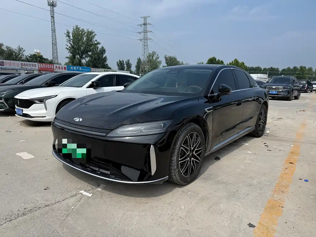 Fengyun A9L 2025 Edition 260 Ultra-long Range Prestige Version