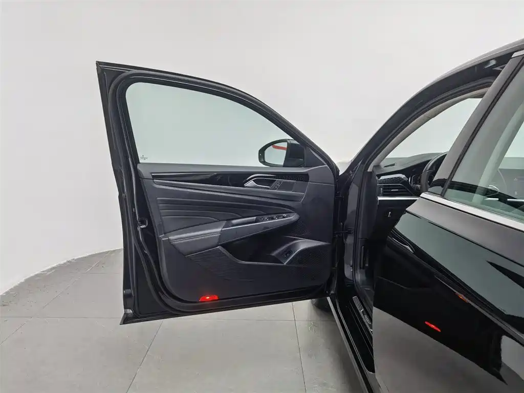 Passat 2023 Edition 330 TSI Elite Edition