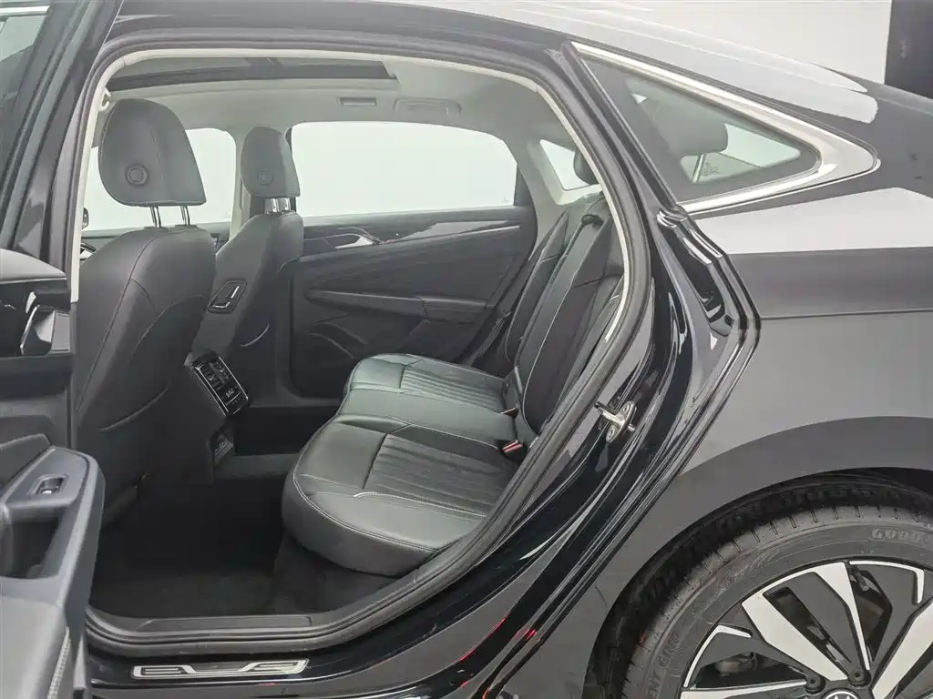 Passat 2023 Edition 330 TSI Elite Edition