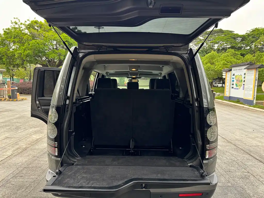 Discovery 2015 3.0 SC V6 SE
