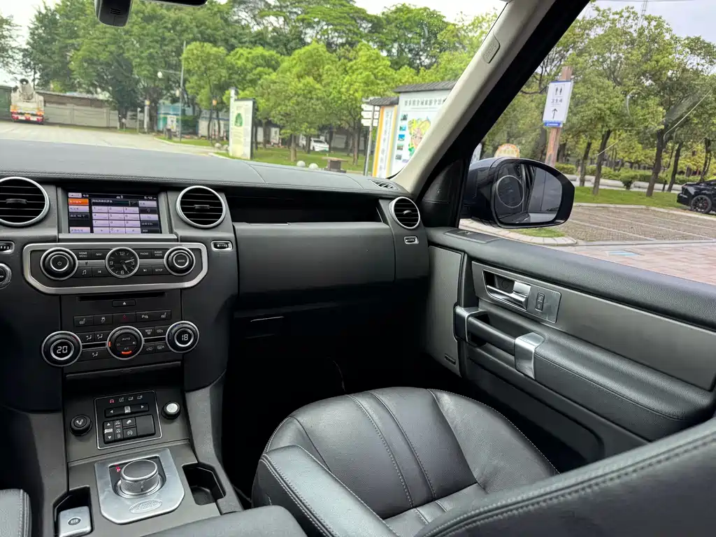 Discovery 2015 3.0 SC V6 SE