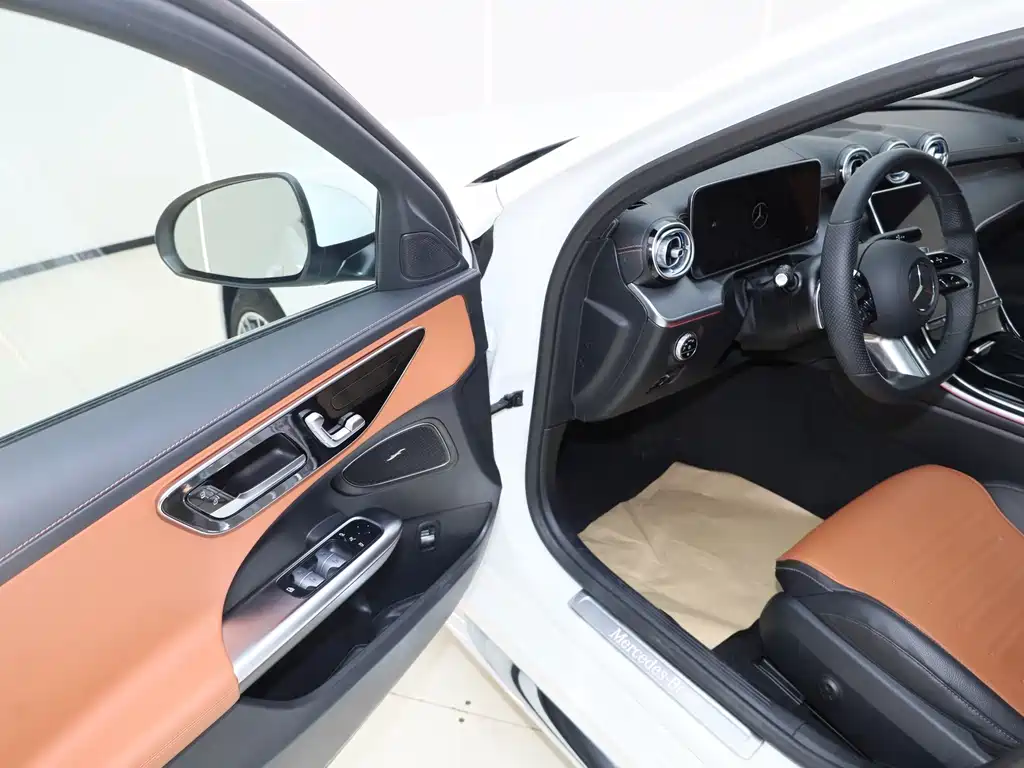 Mercedes-Benz C-Class 2022 Model Year Restyled C 260 L Sport Edition