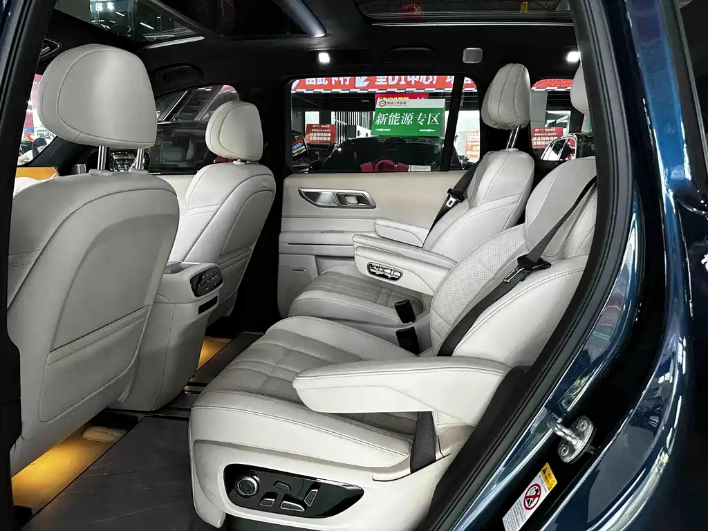 Shenlan S09 2025 Edition Four-Wheel Drive Ultra+ High-End Version