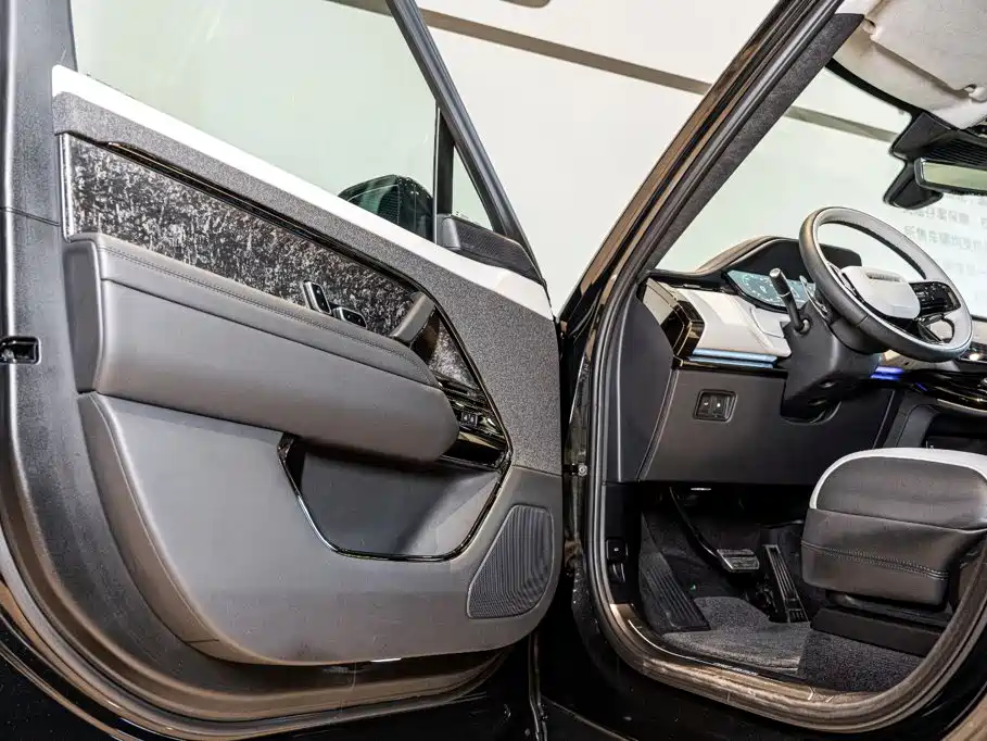 Range Rover Sport P510e Plug-in Hybrid First Edition 2023