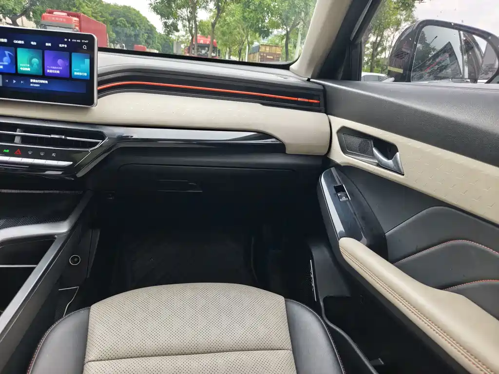 Haval H5 2021款 激擎版 1.5T 黄金兔