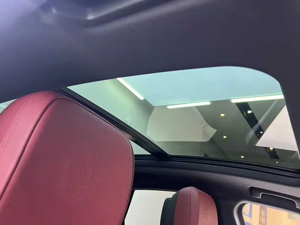Macan 2023 2.0T