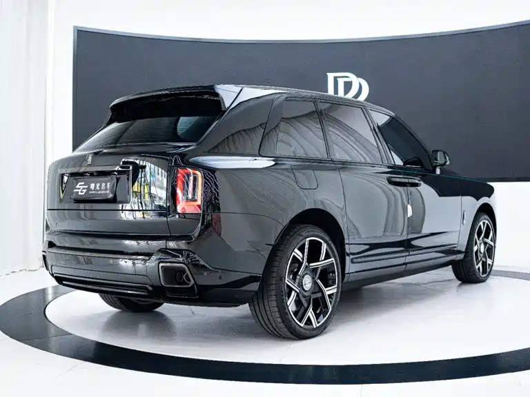 Rolls-Royce Phantom 2024 Black Badge