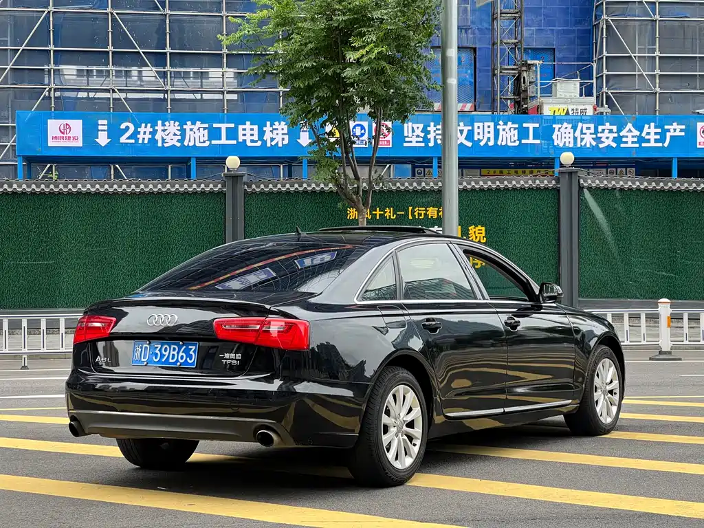 Audi A6L 2014 model TFSI Comfort Edition