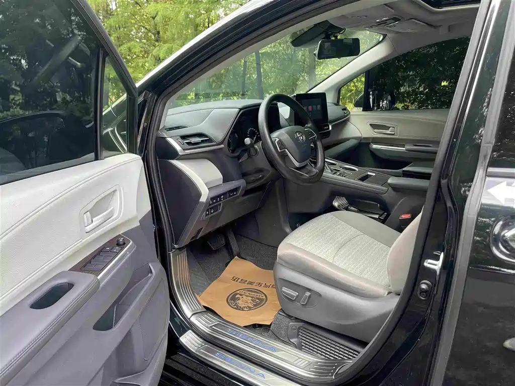 Sienna 2021 2.5L Hybrid Comfort Edition