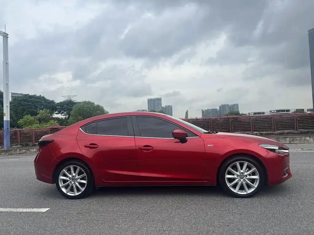 Mazda 3 Atenza 2017 3-door 2.0L automatic premium model National V