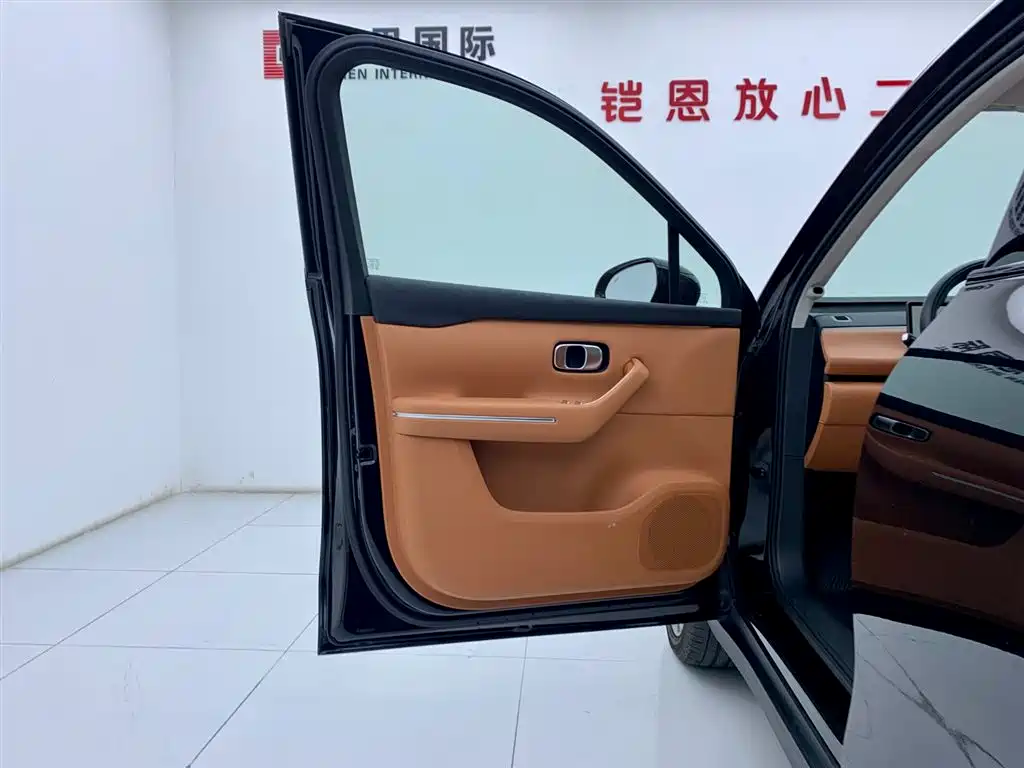 Zero跑 C16 2026 Edition Extended Range 280 LiDAR Smart尊 Version 6-seat