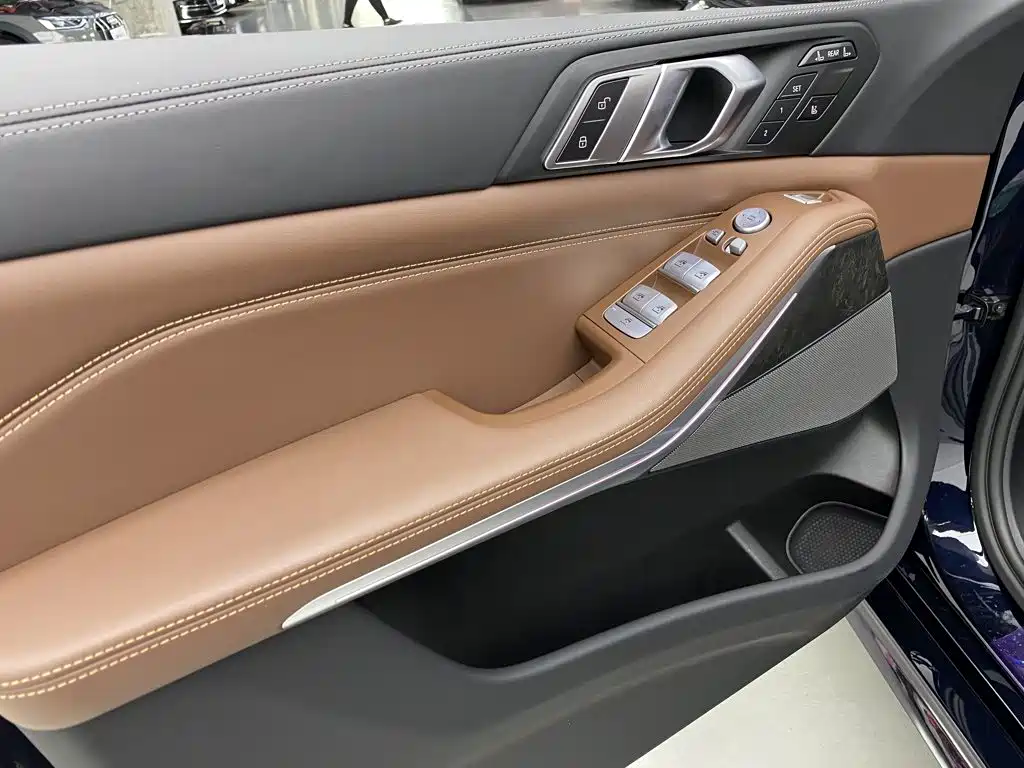 BMW X7 2023 xDrive40i Luxury Edition M Sport Package
