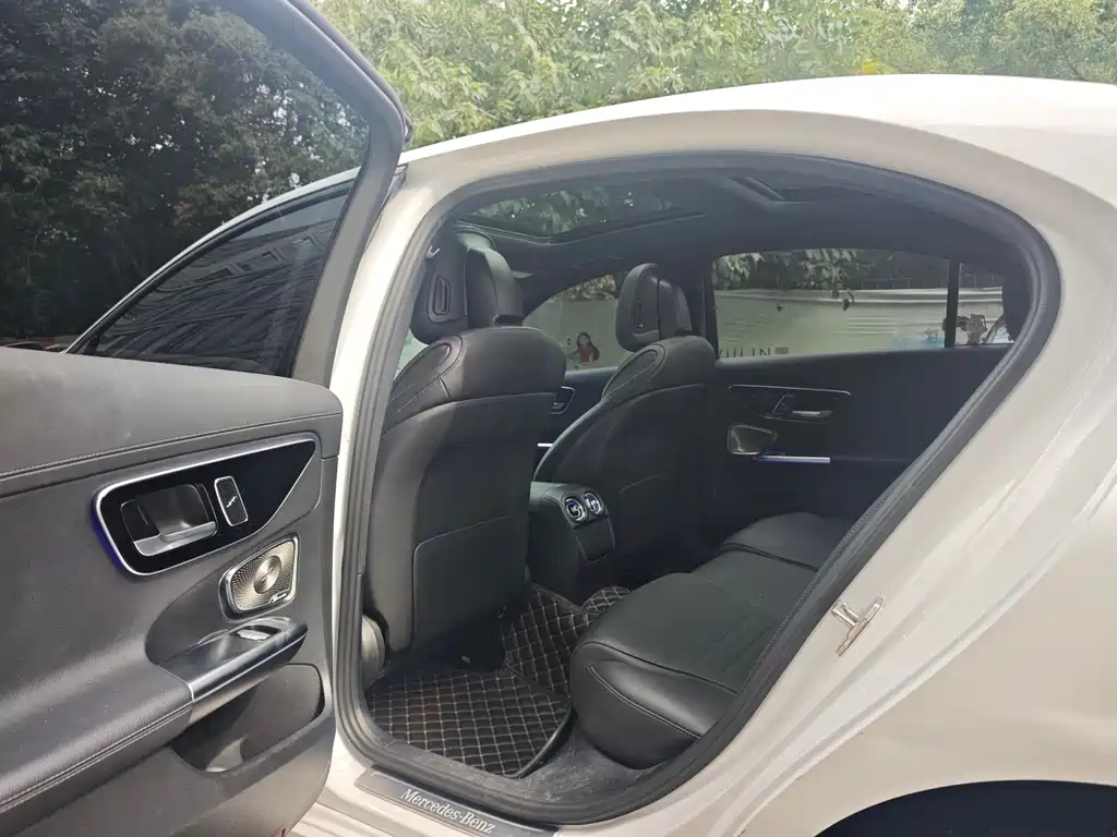 Mercedes-Benz C-Class 2023 C 260 L Night Moves Edition