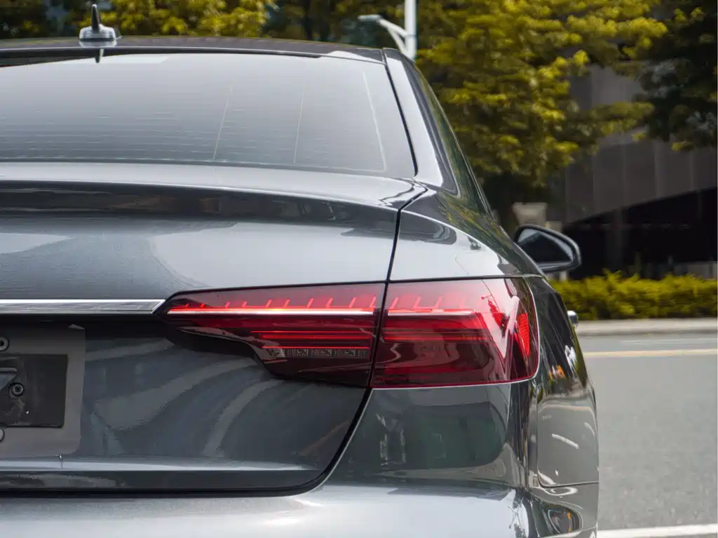 Audi A4L 2020 40 TFSI Luxury Dynamic Edition