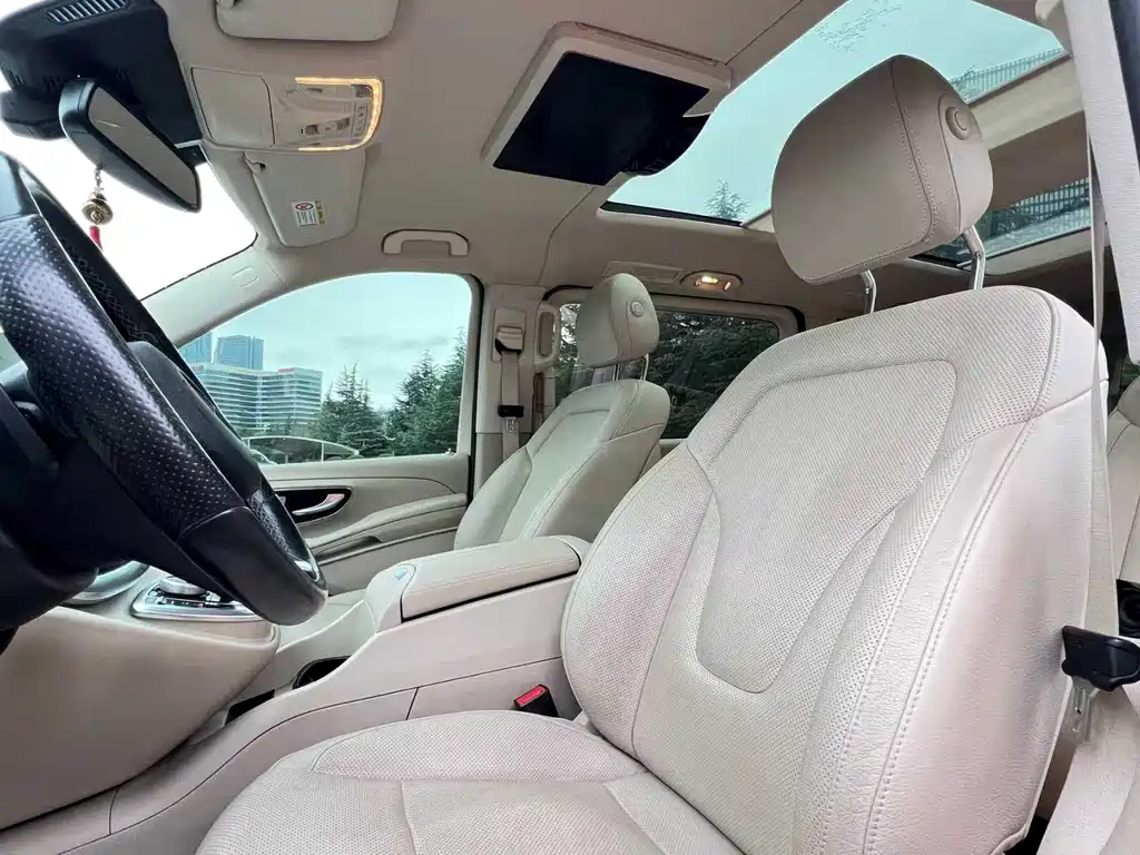 Mercedes-Benz V-Class 2017 260 L尊贵加长版