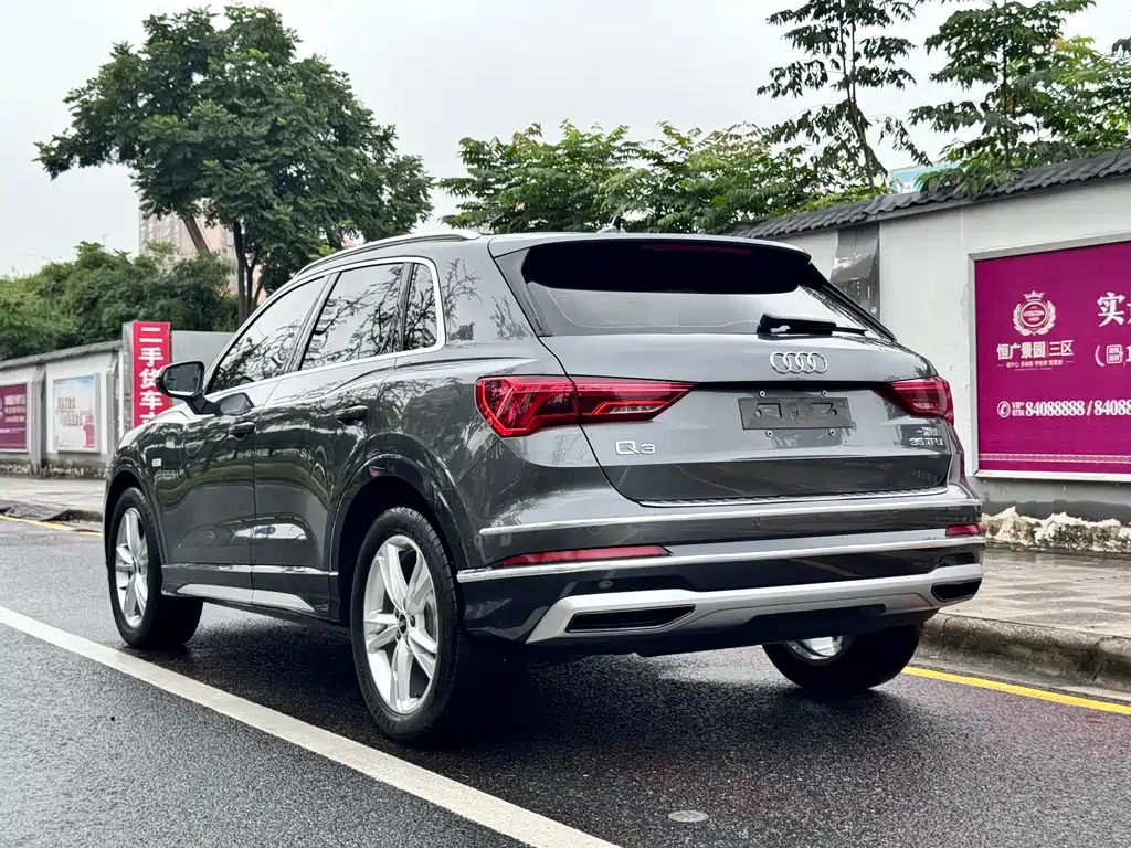 Audi Q3 2022 35 TFSI Fashion Elegance Edition