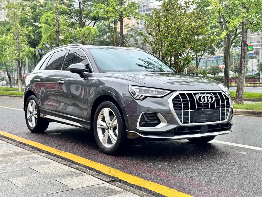 Audi Q3 2022 35 TFSI Fashion Elegance Edition