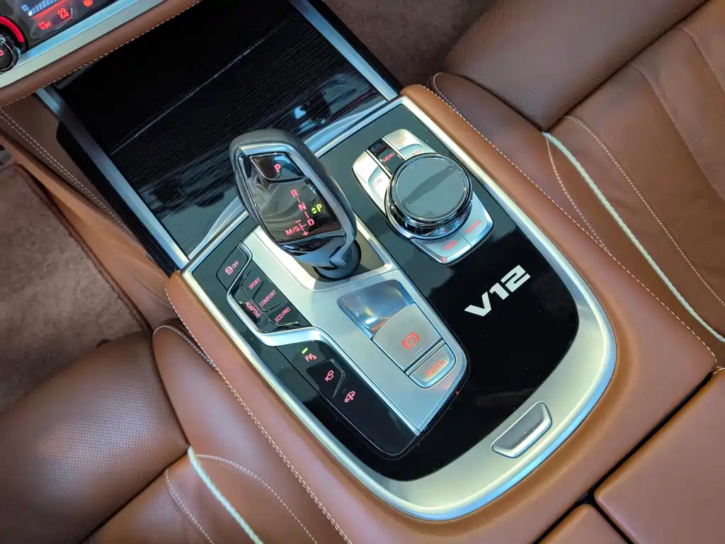 BMW 7 Series 2018 Model M760Li xDrive