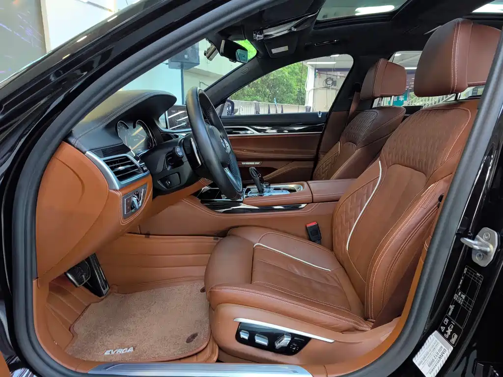 BMW 7 Series 2018 Model M760Li xDrive