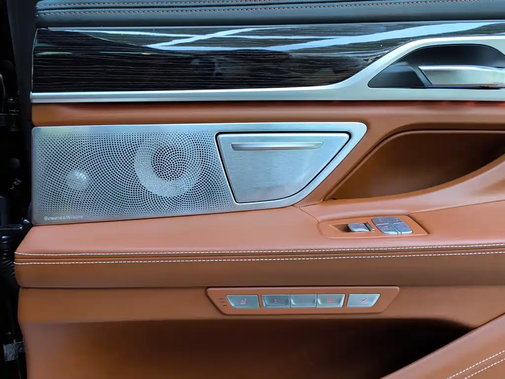 BMW 7 Series 2018 Model M760Li xDrive