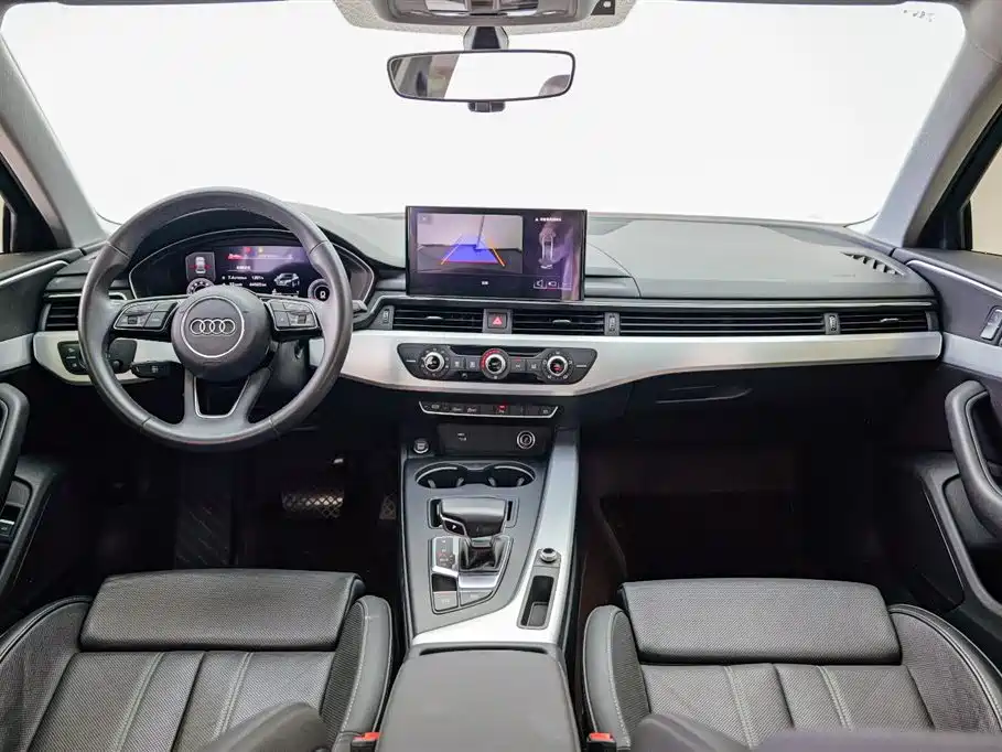 Audi A4L 2024 40 TFSI Fashion Dynamic Edition