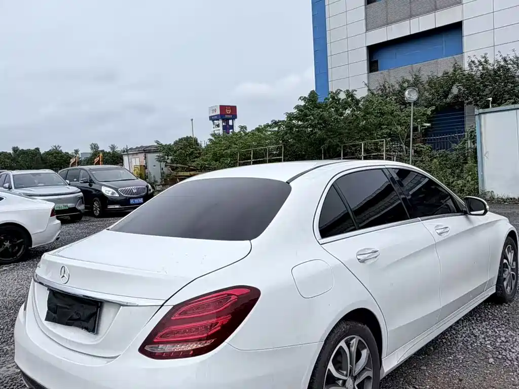 Mercedes C-Class 2015 model, facelift C 180 L Sporty