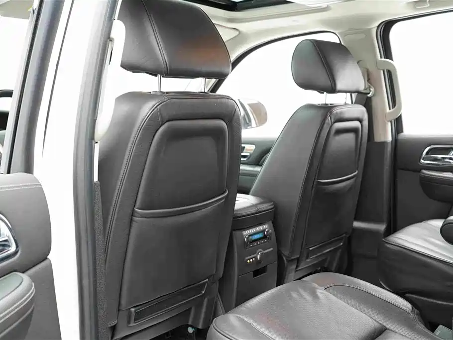 Escalade ESV Platinum Extended Length 2013