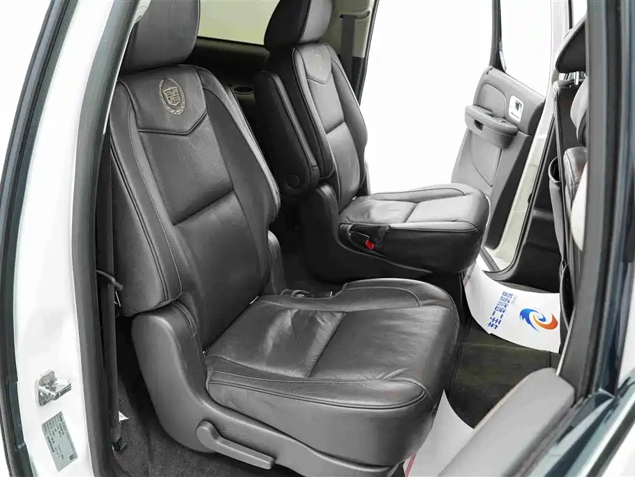 Escalade ESV Platinum Extended Length 2013