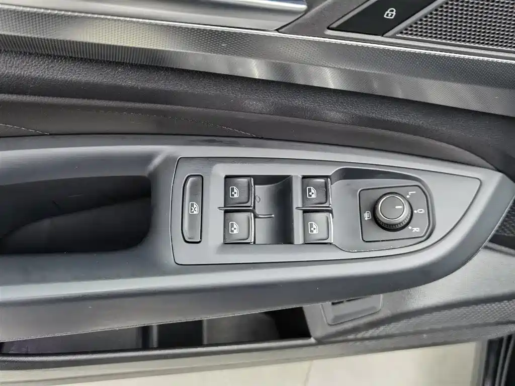 Passat 2023 Facelift 280TSI Business Edition
