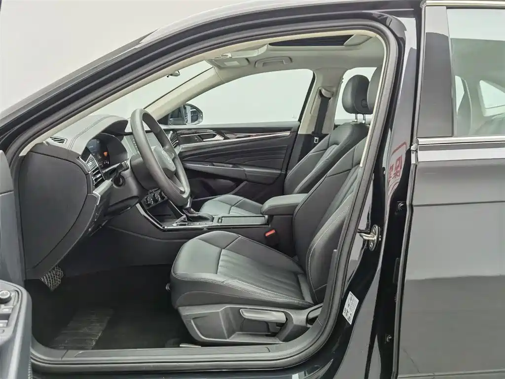Passat 2023 Facelift 280TSI Business Edition