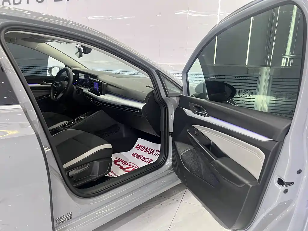 Golf 2023 280TSI DSG Pro