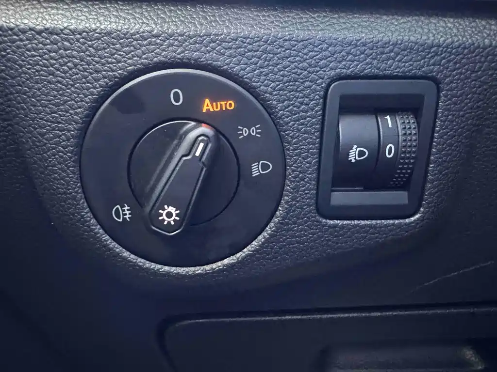 Lingyi 2023 Model 1.5L Automatic Five Million Edition