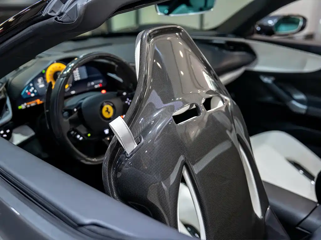 SF90 Spider 2021