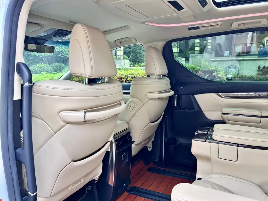 Alphard 2021款 Hybrid 2.5L Prestige Edition