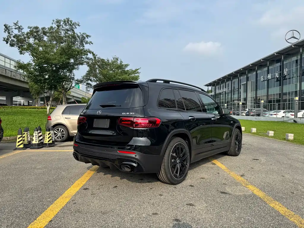 Mercedes GLB AMG 2026 35 4MATIC