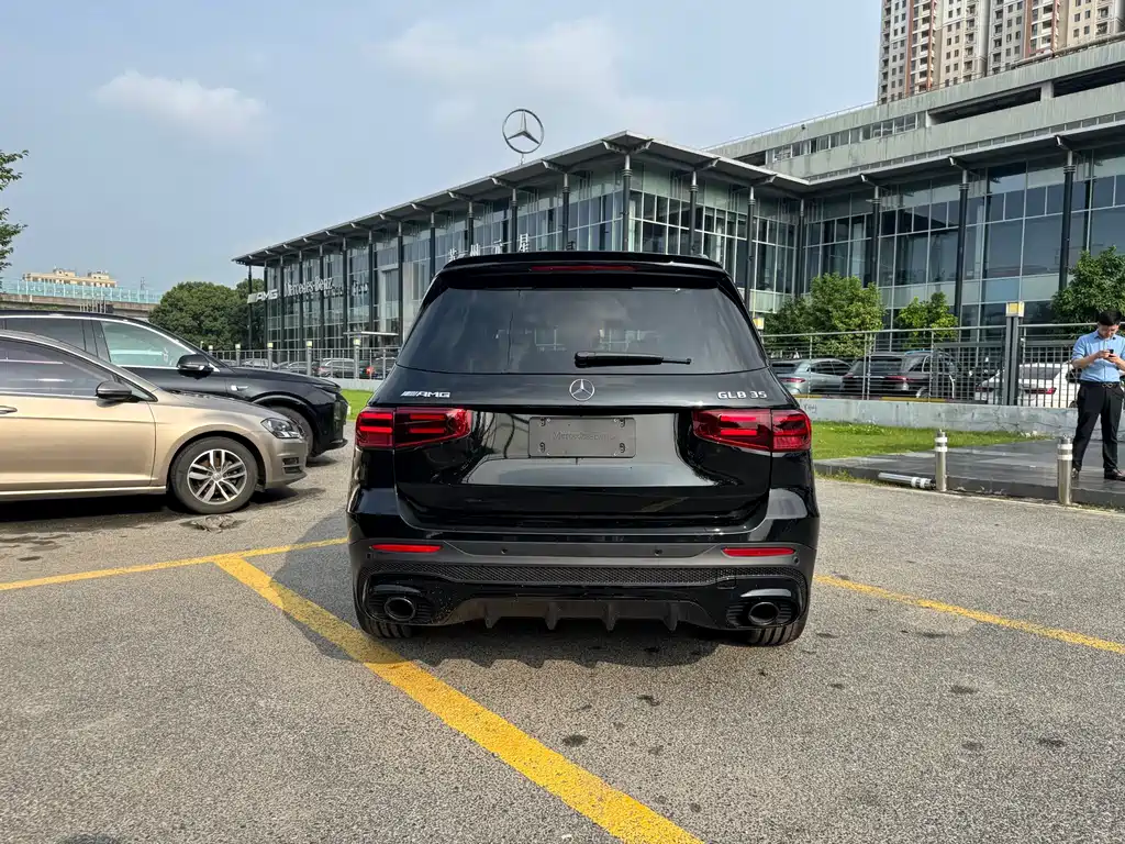 Mercedes GLB AMG 2026 35 4MATIC