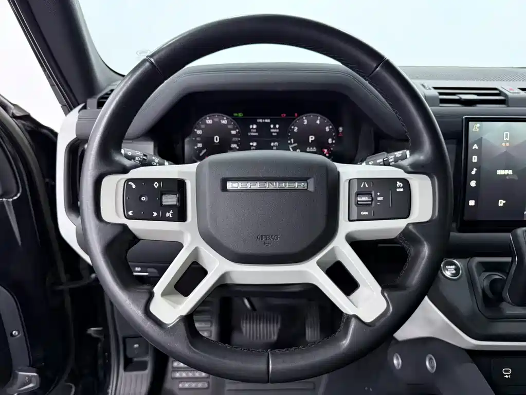 Land Rover Defender 2023 Edition 90 2.0T P300 SE