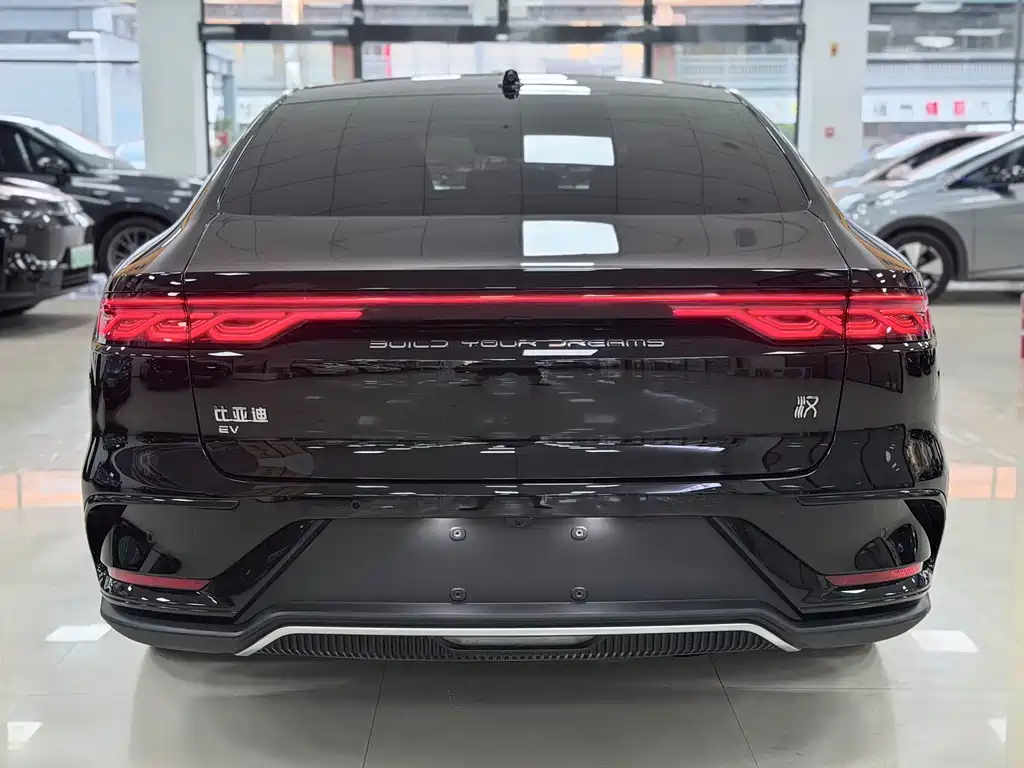 Han 2024 EV Glory Edition 610KM All-Wheel Drive Intelligent Driving Version