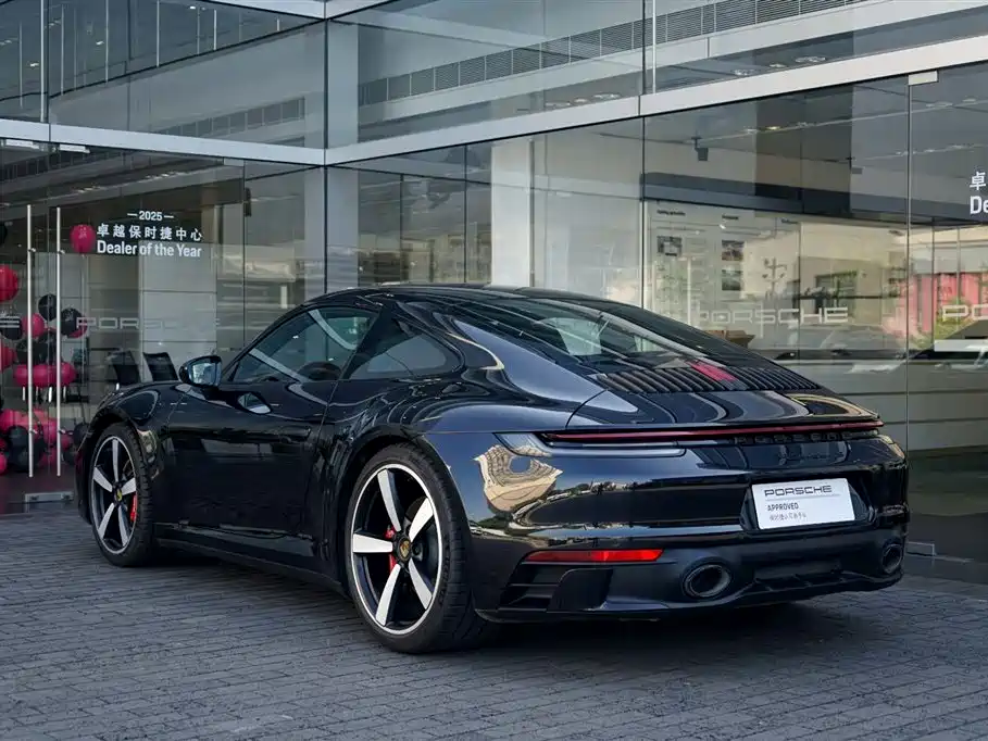 Porsche 911 2023 Carrera 4S 3.0T