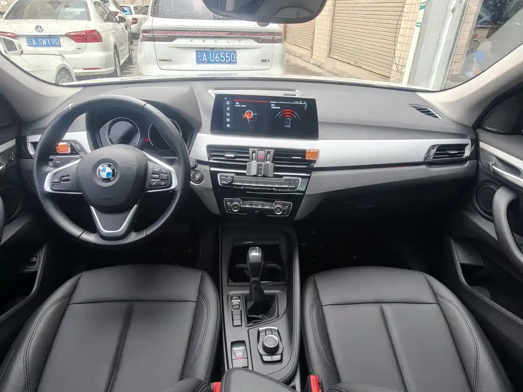 BMW X1 2019 sDrive20Li Leading Edition