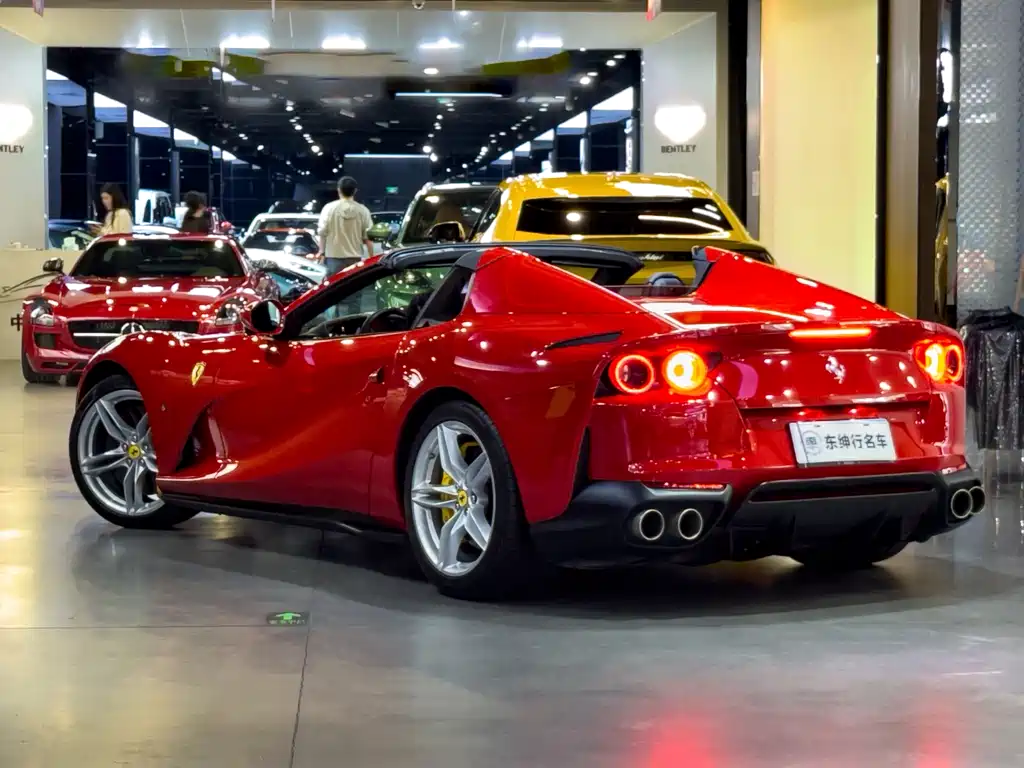 Ferrari 812 GTS 2020款