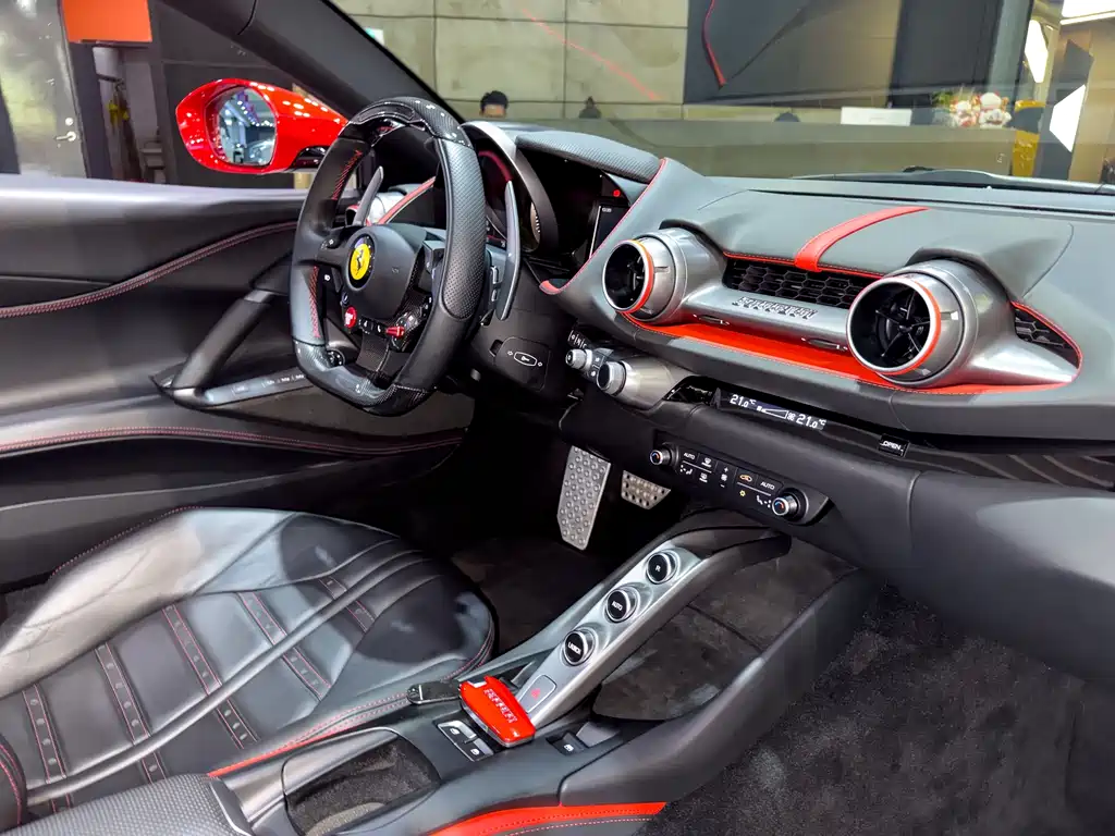 Ferrari 812 GTS 2020款