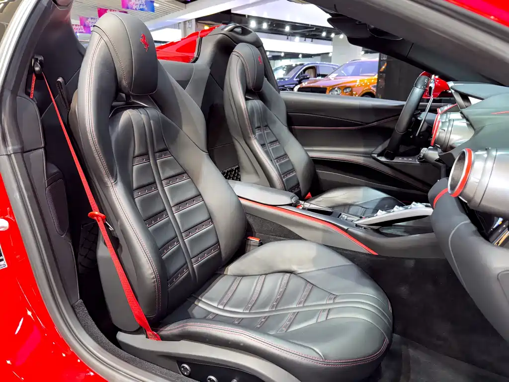 Ferrari 812 GTS 2020款